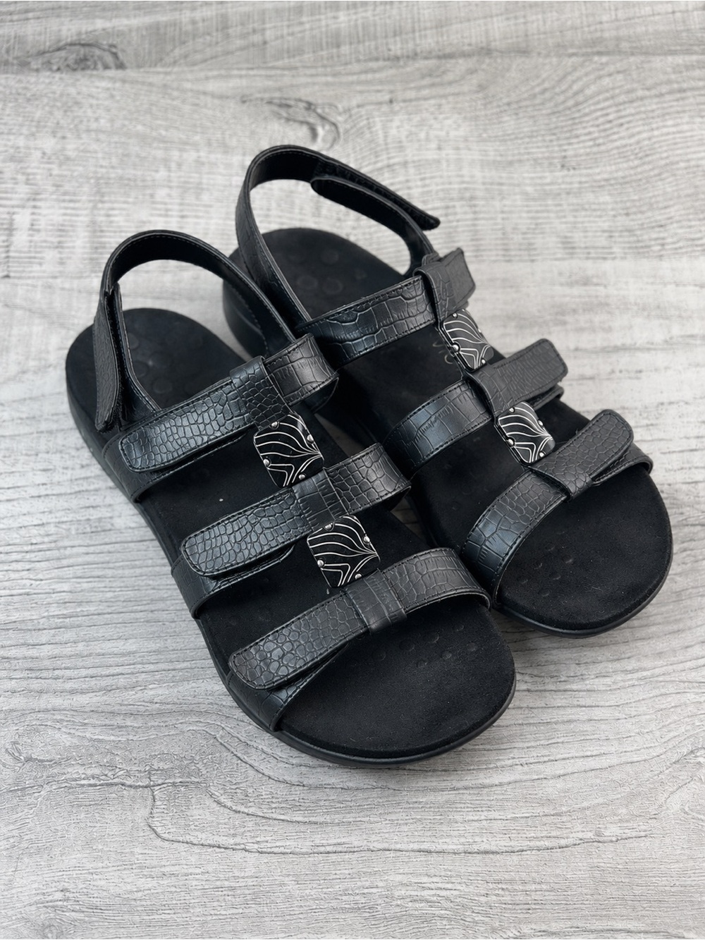 Vionic Black Adjustable Comfort Sandals Women’s Size 8